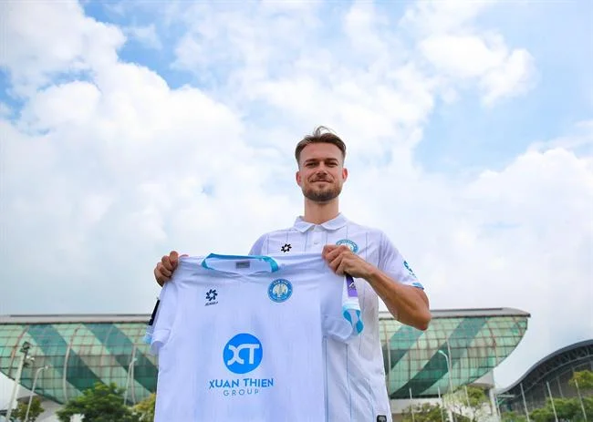 Hình ảnh minh họa quy trình đăng ký tài khoản an toàn tại 32win11 hiện đang mở, với biểu tượng khóa và người dùng.